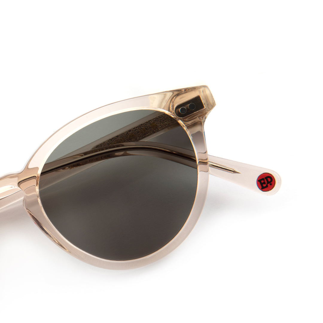 Soho Sunglasses in Champagne